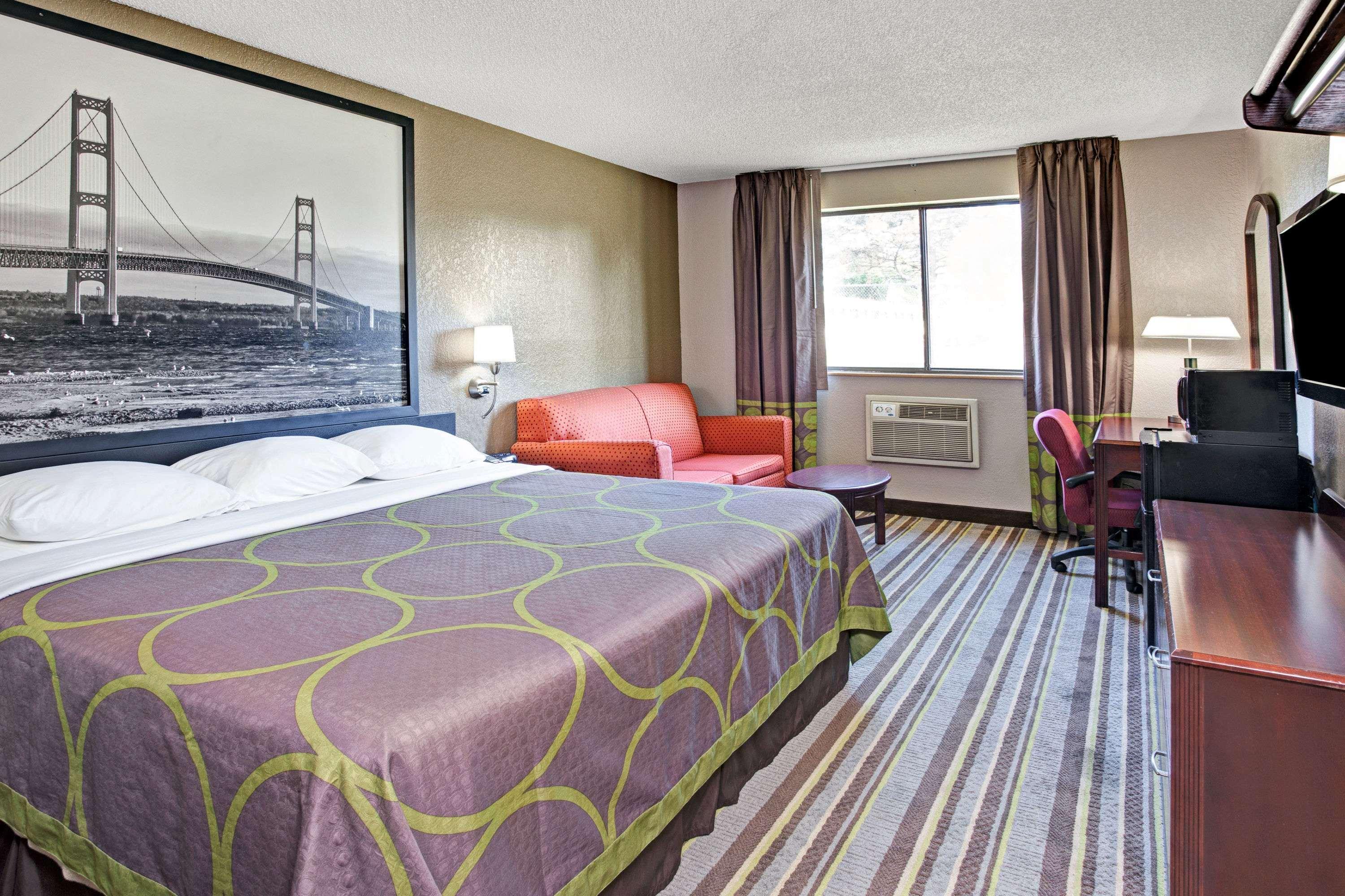 Super 8 By Wyndham Roseville/Detroit Area Kültér fotó